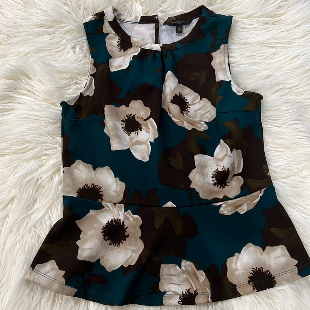 Banana Republic Peplum Top Size S